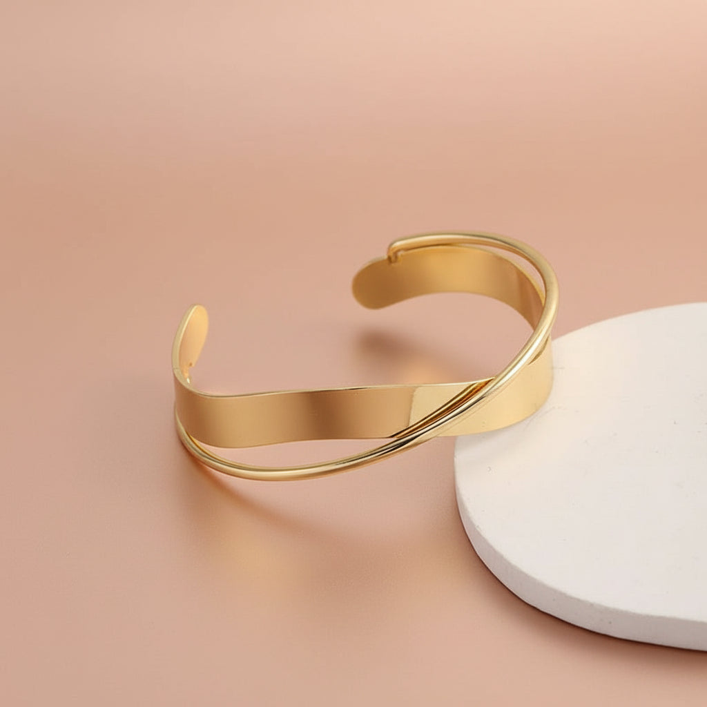 Helia Twist Bracelets