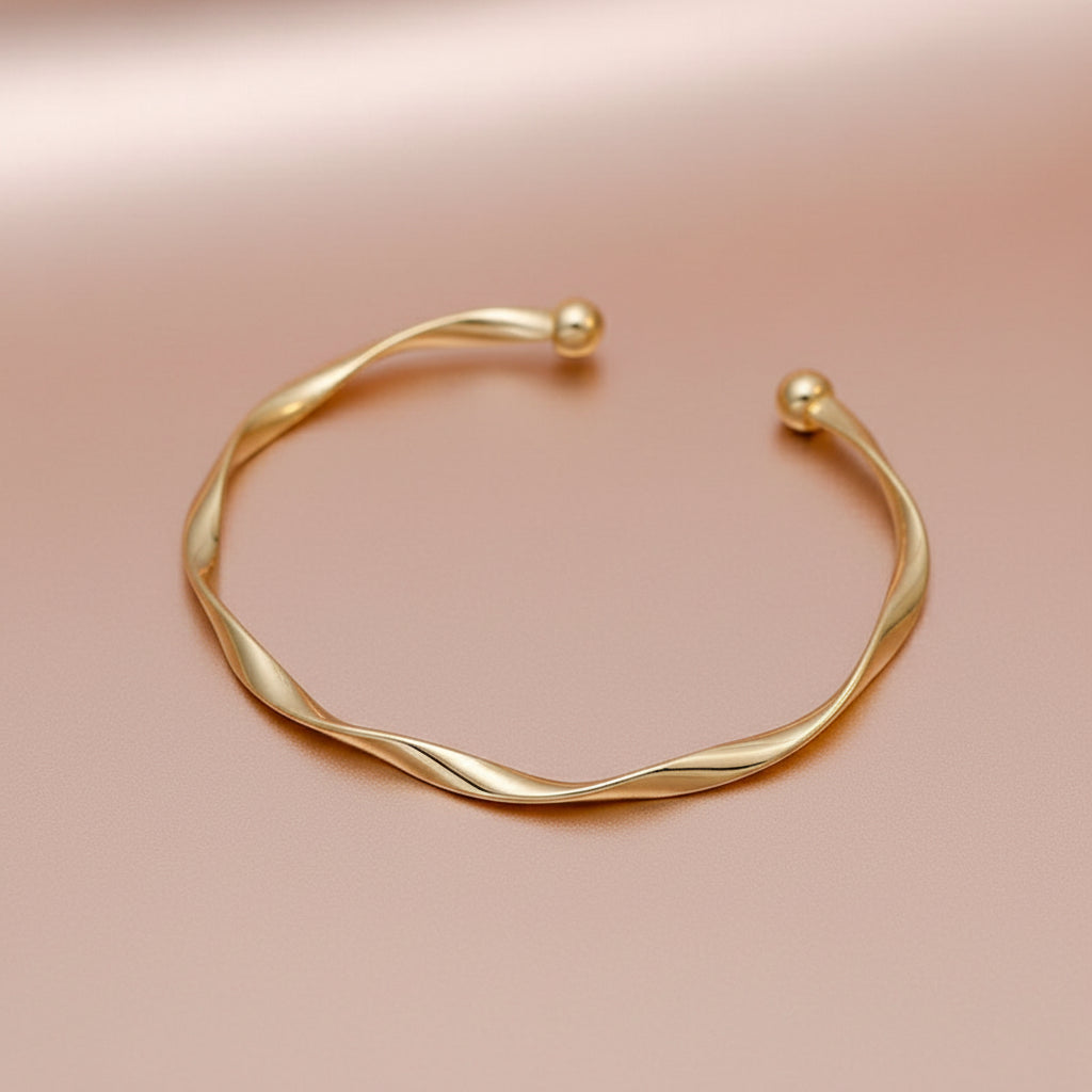 Golden Current Bracelet